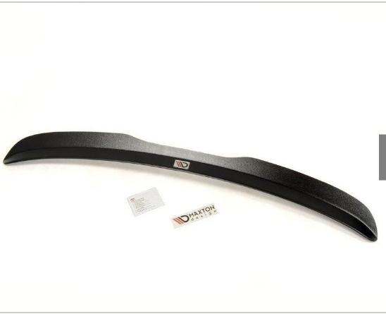 prolongador de aleron maxton para golf 6 gti en negro brillo